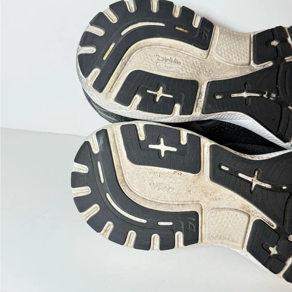 Brooks Woman's Black/White Ghost 14 Running Sneaker